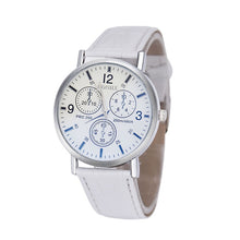 Charger l'image dans la galerie, Fashion men's leather watch 2019 simple digital engraved holiday three-eye white dial quartz wrist watch montre homme a6