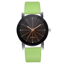Charger l'image dans la galerie, 1PC WoMen Fashion Watches 2019 Brand Quartz Dial Clock Leather Wrist Watch Round Case women bayan kol saati reloj mujer  S7